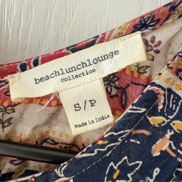 Patterned Short Dress - Picture 2 of 5